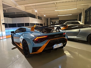 LAMBORGHINI HURACAN 2022