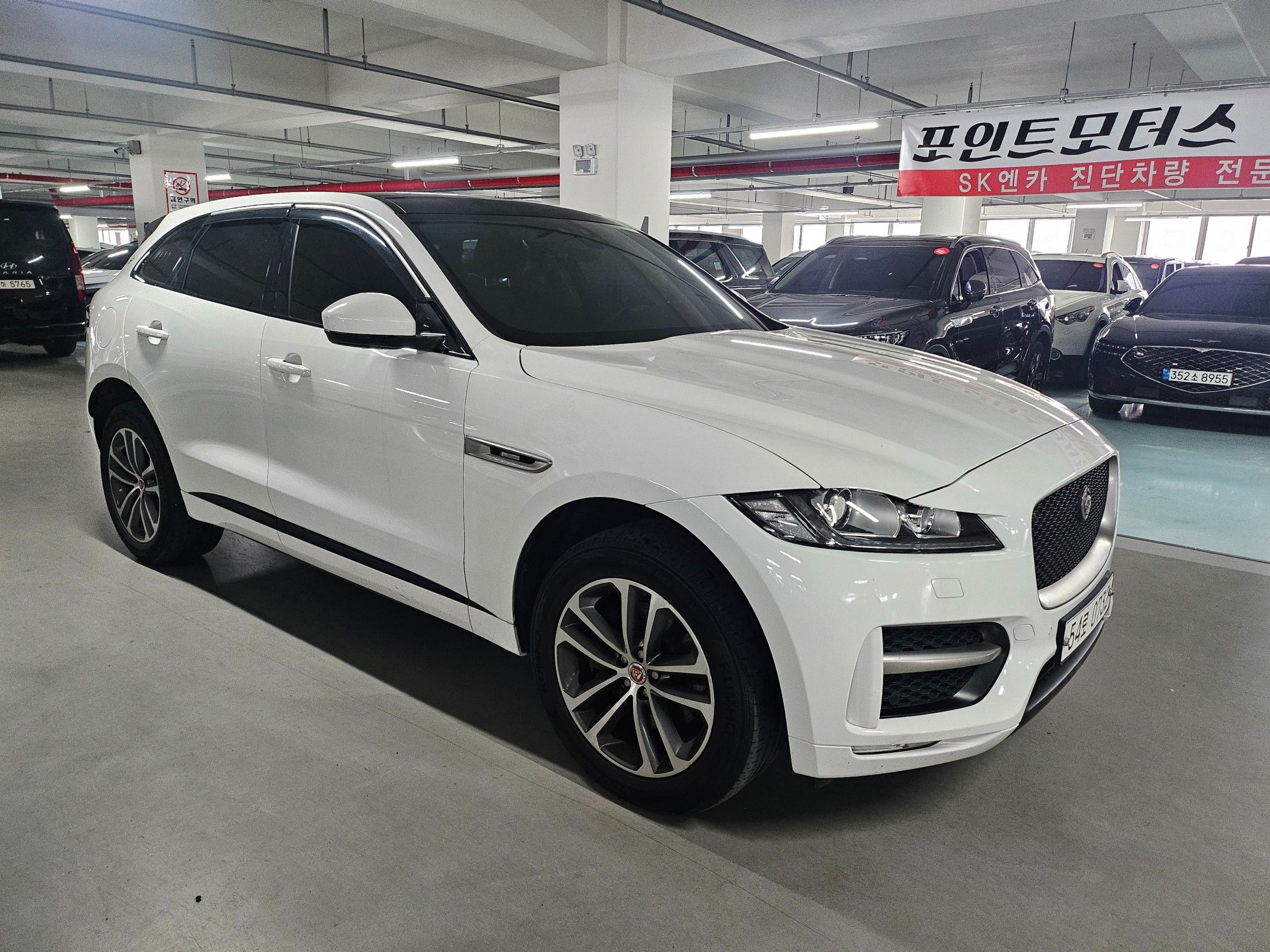 JAGUAR F-PACE 2016