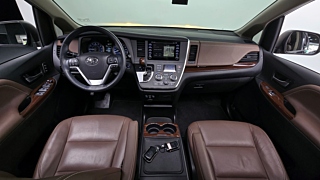 TOYOTA SIENNA 2018