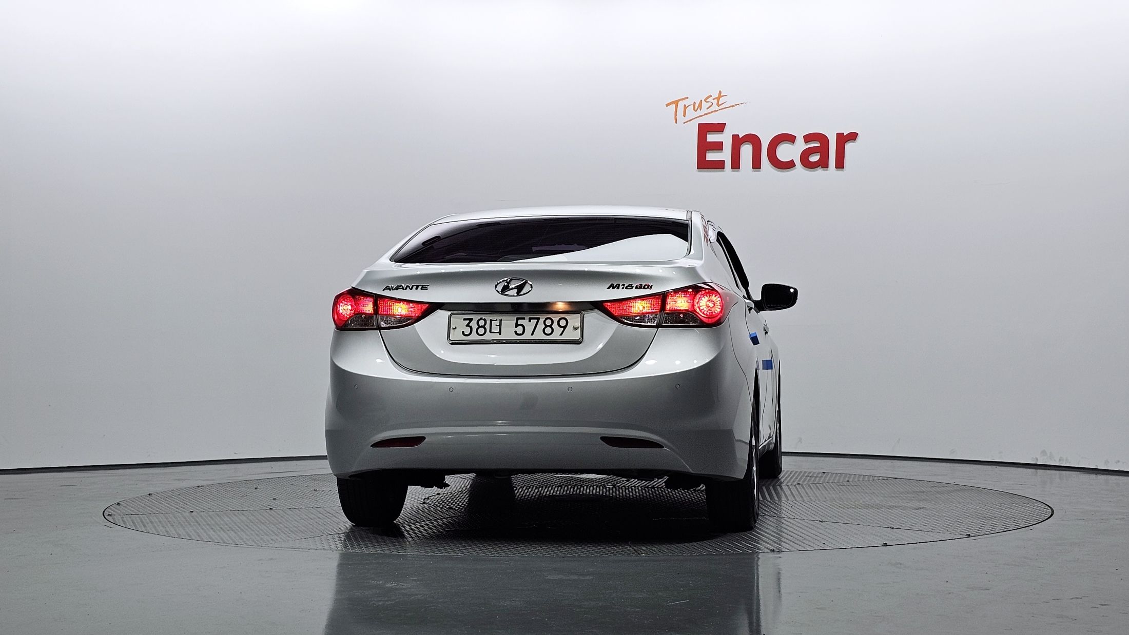 HYUNDAI AVANTE MD 2011