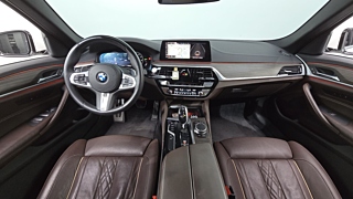 BMW 5-SERIES G30 2019
