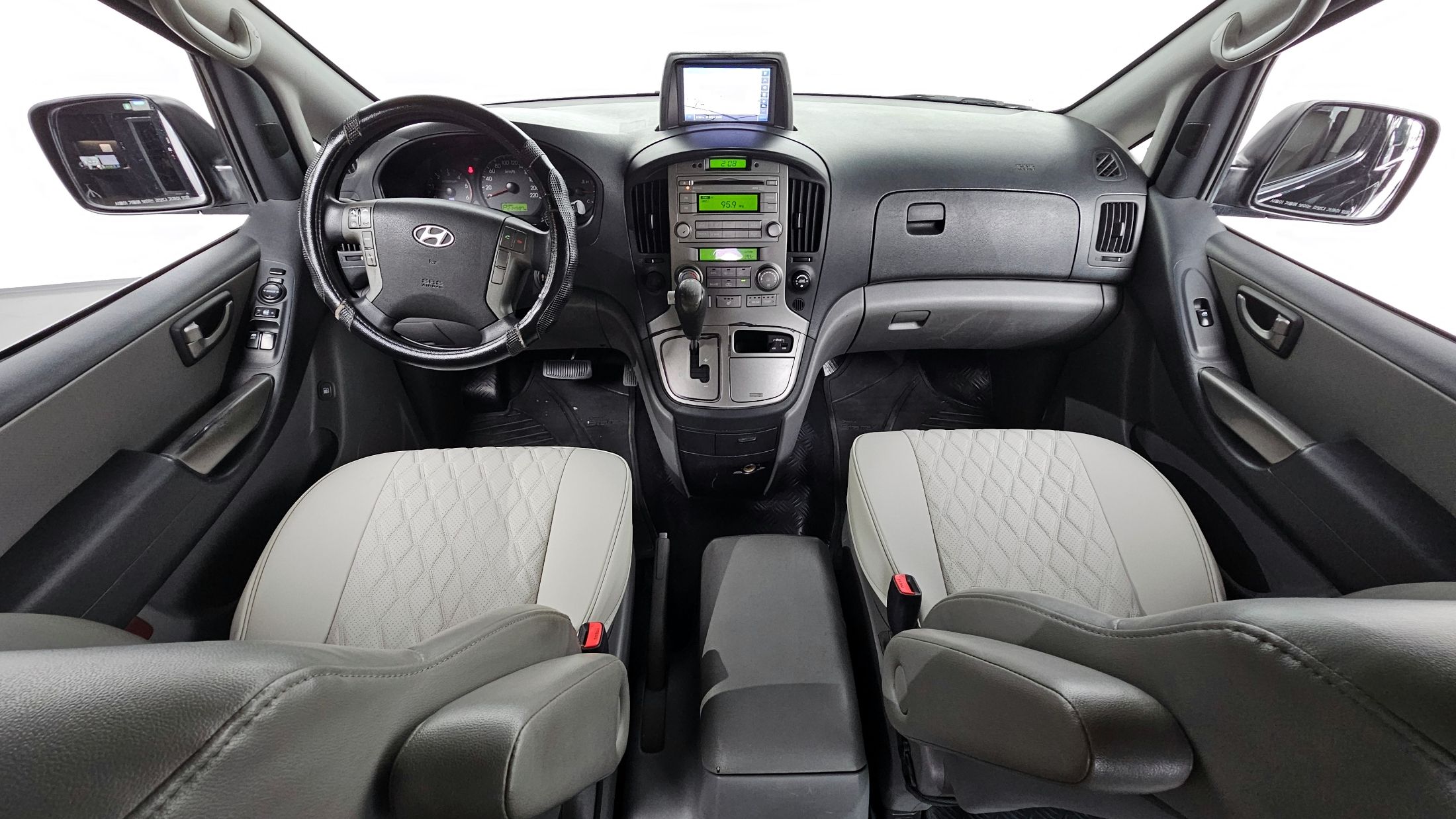 HYUNDAI STAREX GRAND 2012
