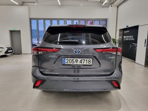 TOYOTA HIGHLANDER 2023