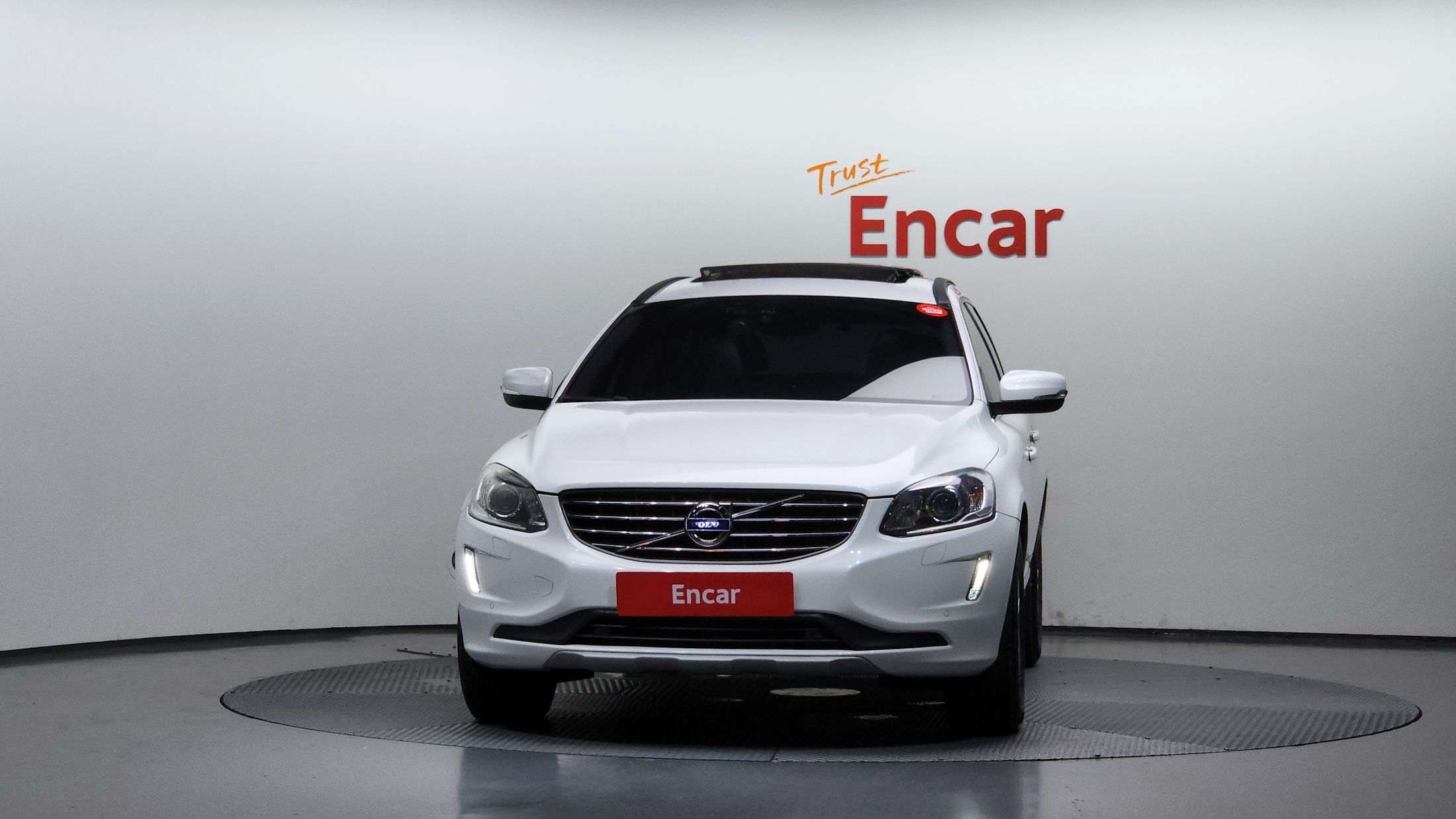 VOLVO XC60 2017