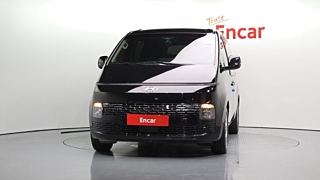 HYUNDAI STARIA 2023