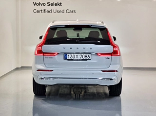 VOLVO XC60 2025