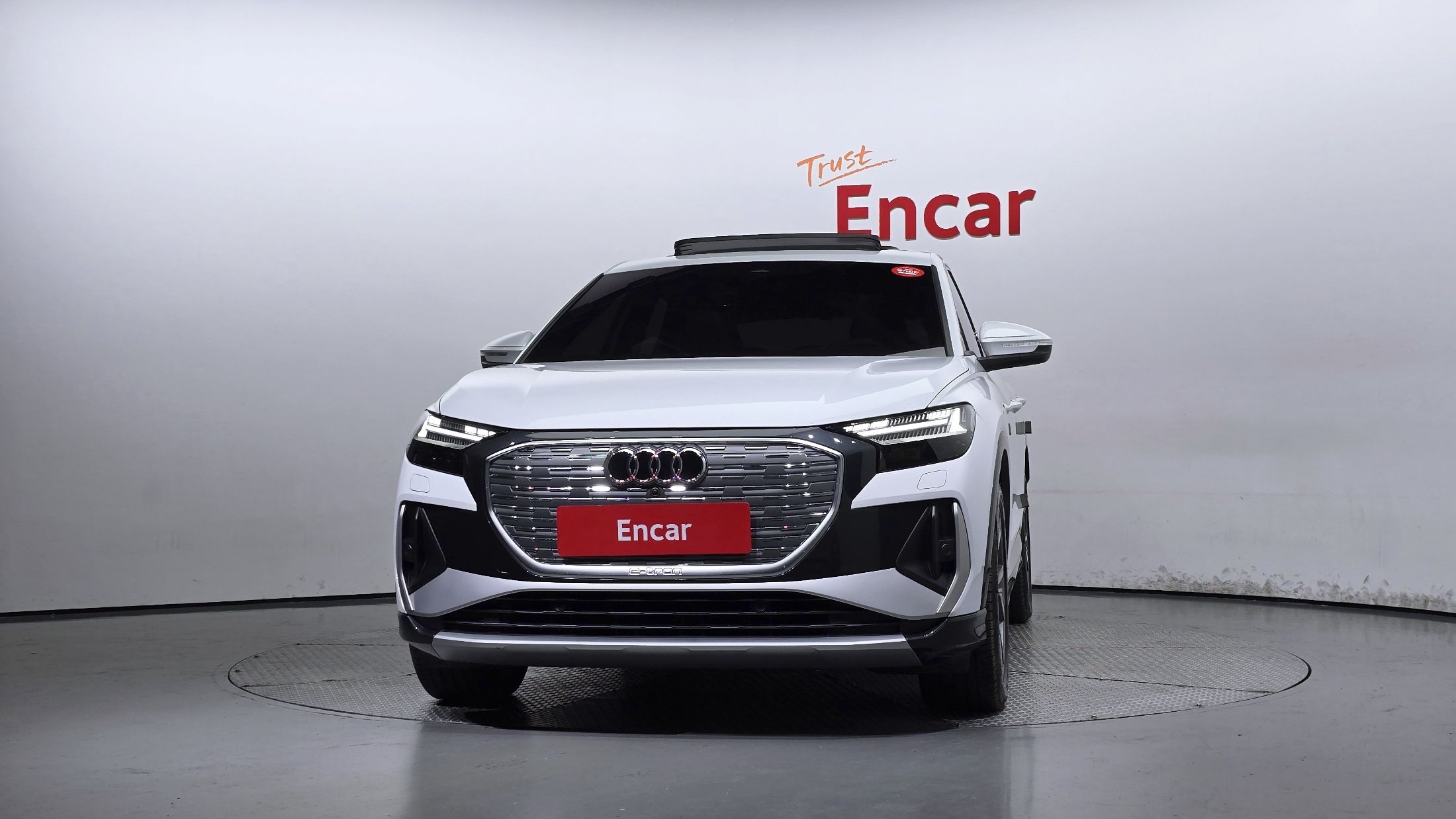 AUDI Q4 E-TRON F4 2022