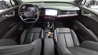 AUDI Q4 E-TRON F4 2022