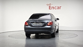 MERCEDES BENZ C-CLASS W205 2019