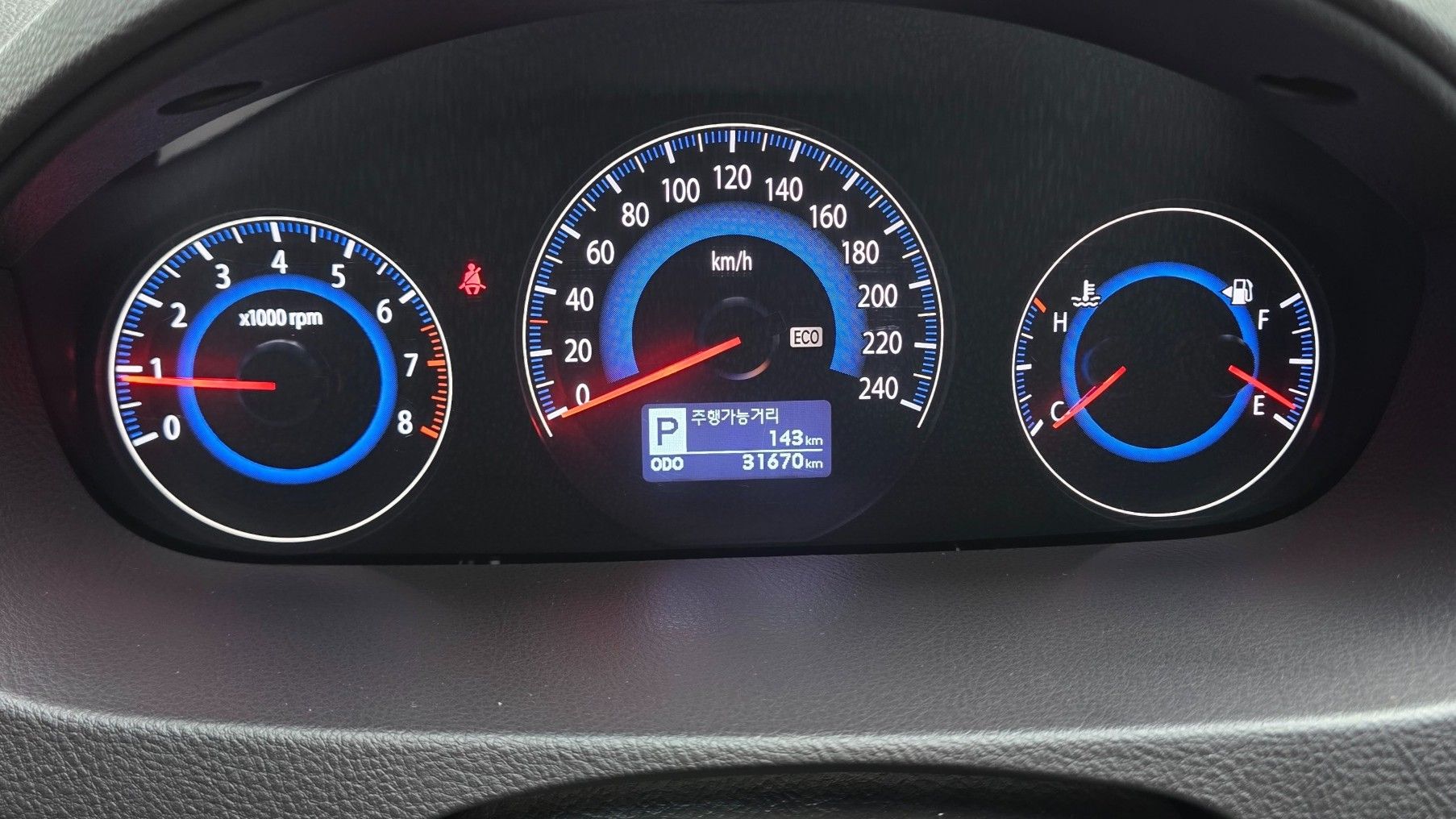 HYUNDAI NF SONATA TRANSFORM 2009