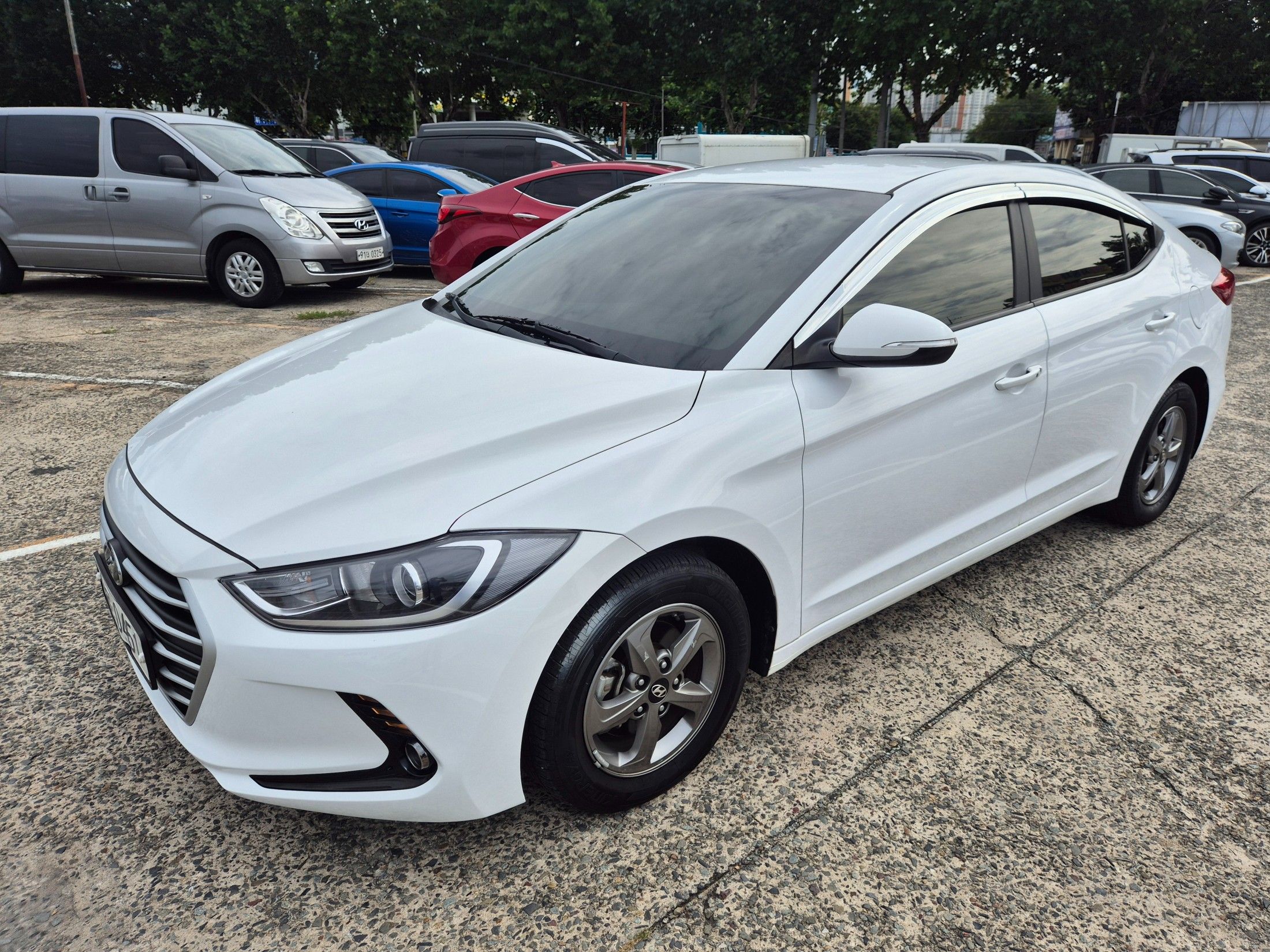 HYUNDAI AVANTE AD 2016