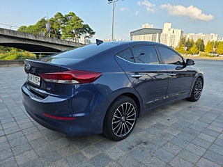 HYUNDAI AVANTE AD 2016