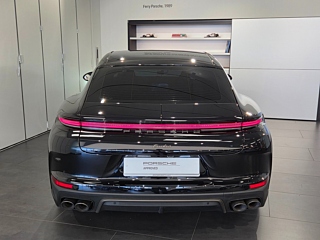 PORSCHE PANAMERA 972 2025