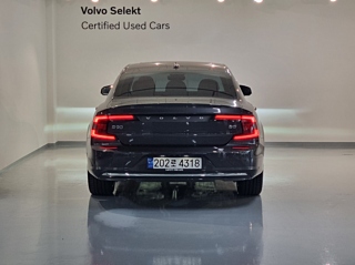 VOLVO S90 2024