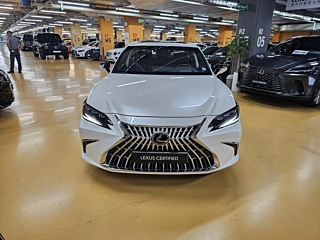Заказать LEXUS ES300H