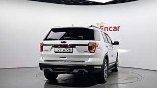 FORD EXPLORER 2018