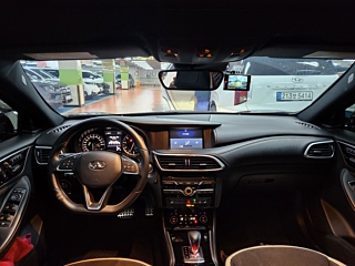 INFINITI Q30 2018