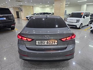 HYUNDAI AVANTE AD 2018