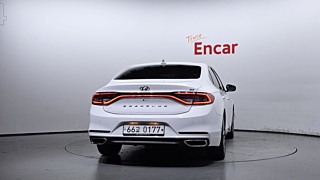 HYUNDAI GRANDEUR IG 2016