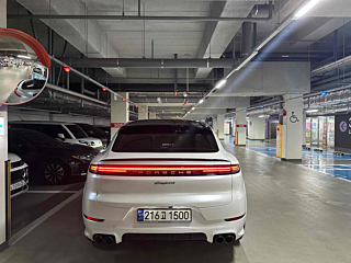 PORSCHE CAYENNE PO536 2023