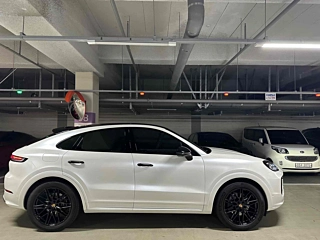 PORSCHE CAYENNE PO536 2023