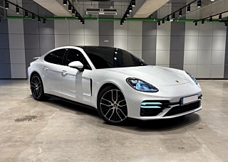PORSCHE PANAMERA 971 2022