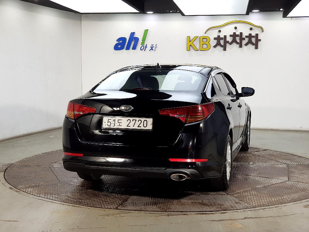 KIA K5 2011