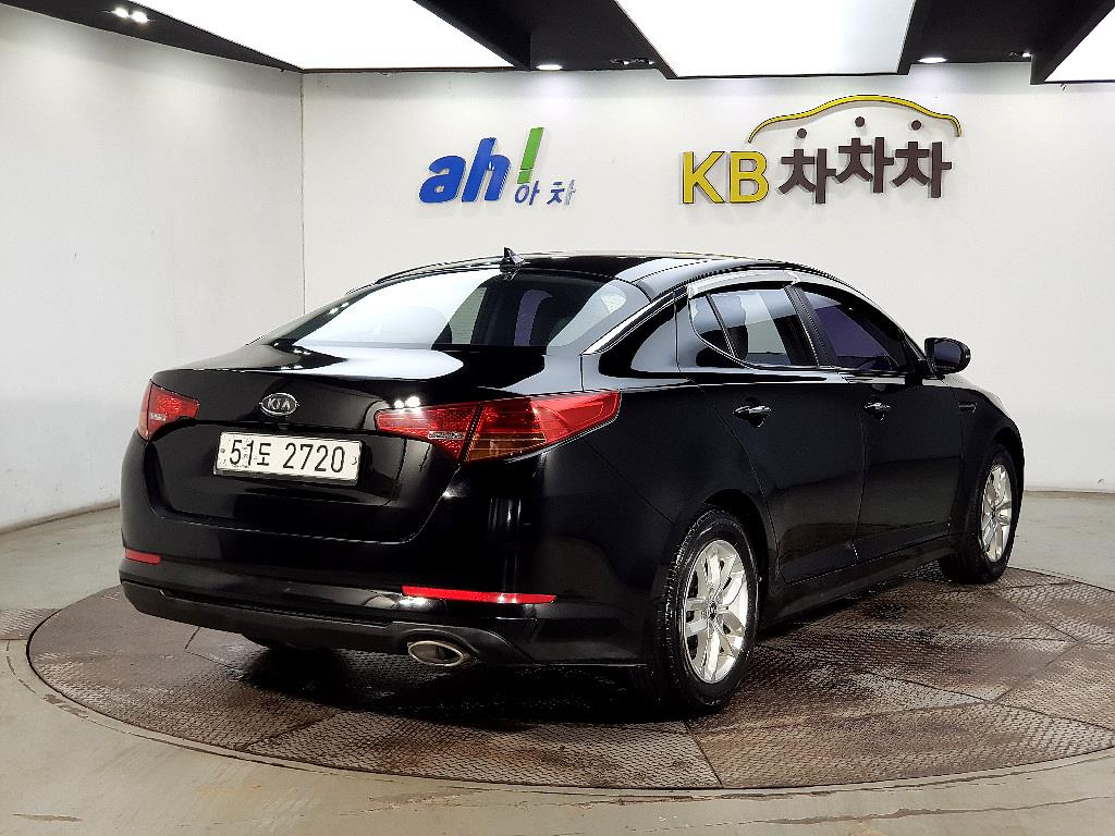 KIA K5 2011