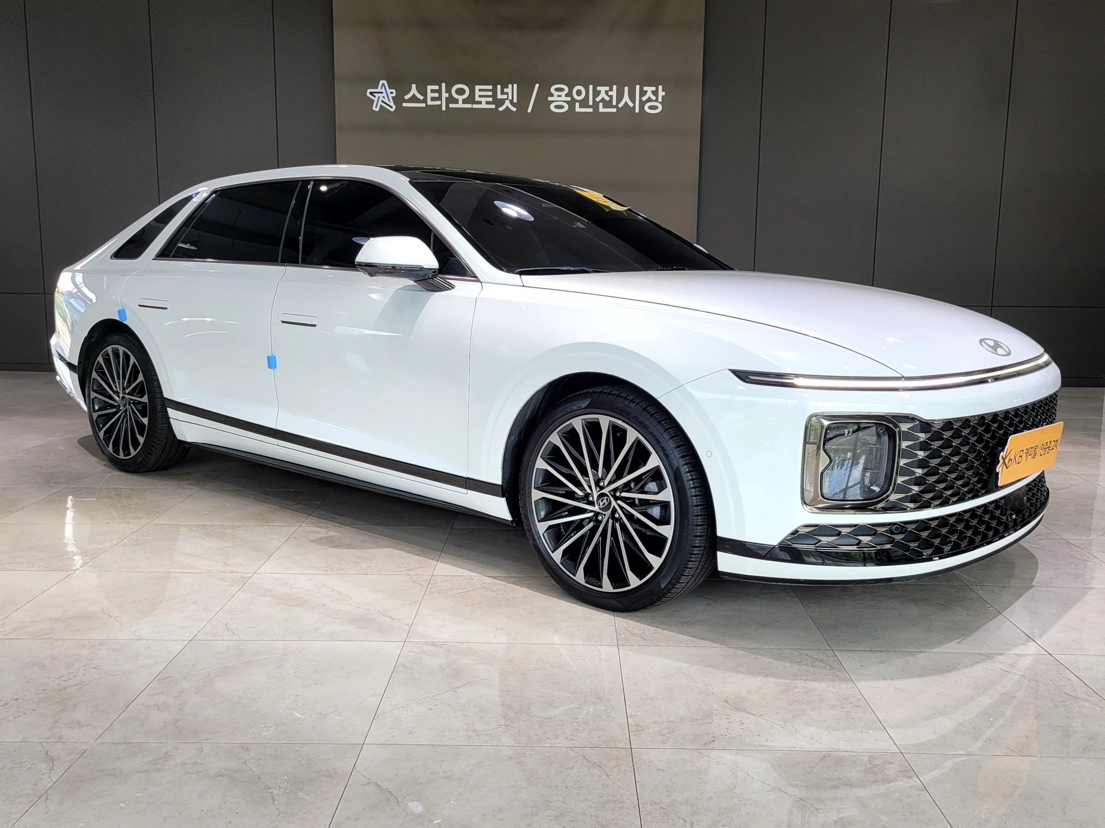 HYUNDAI GRANDEUR GN7 2023