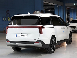 KIA CARNIVAL 2024