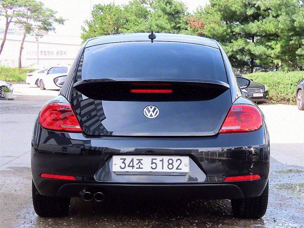 VOLKSWAGEN BEATLE 2014