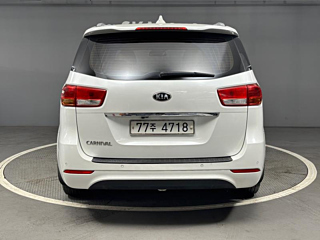 KIA CARNIVAL 2016