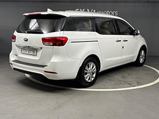 KIA CARNIVAL 2016
