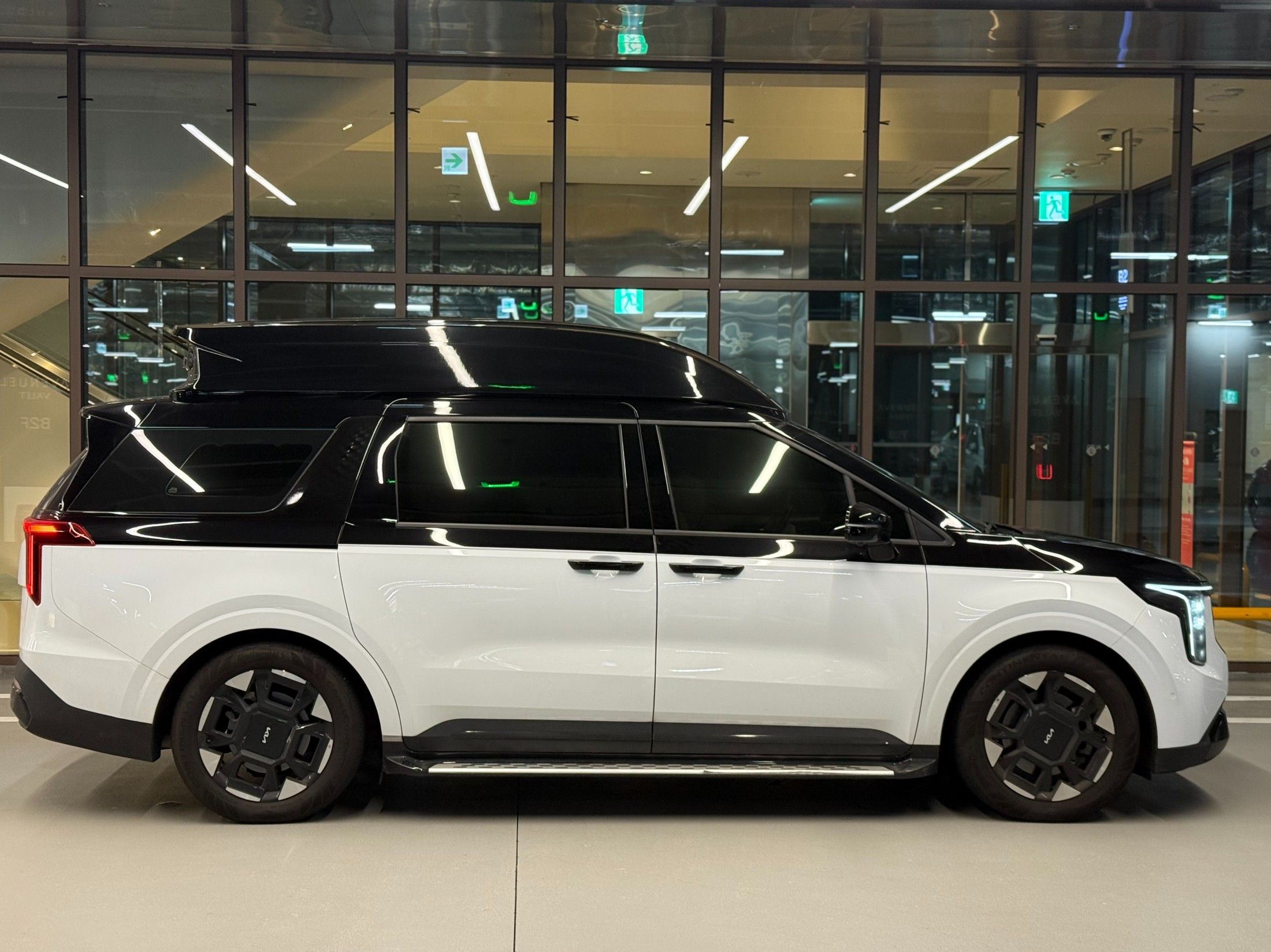 KIA CARNIVAL 2024
