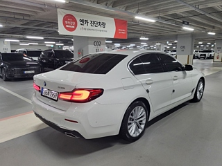 BMW 5-SERIES G30 2022