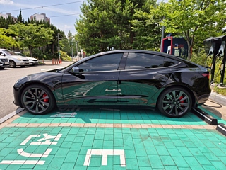 TESLA MODEL 3 2020