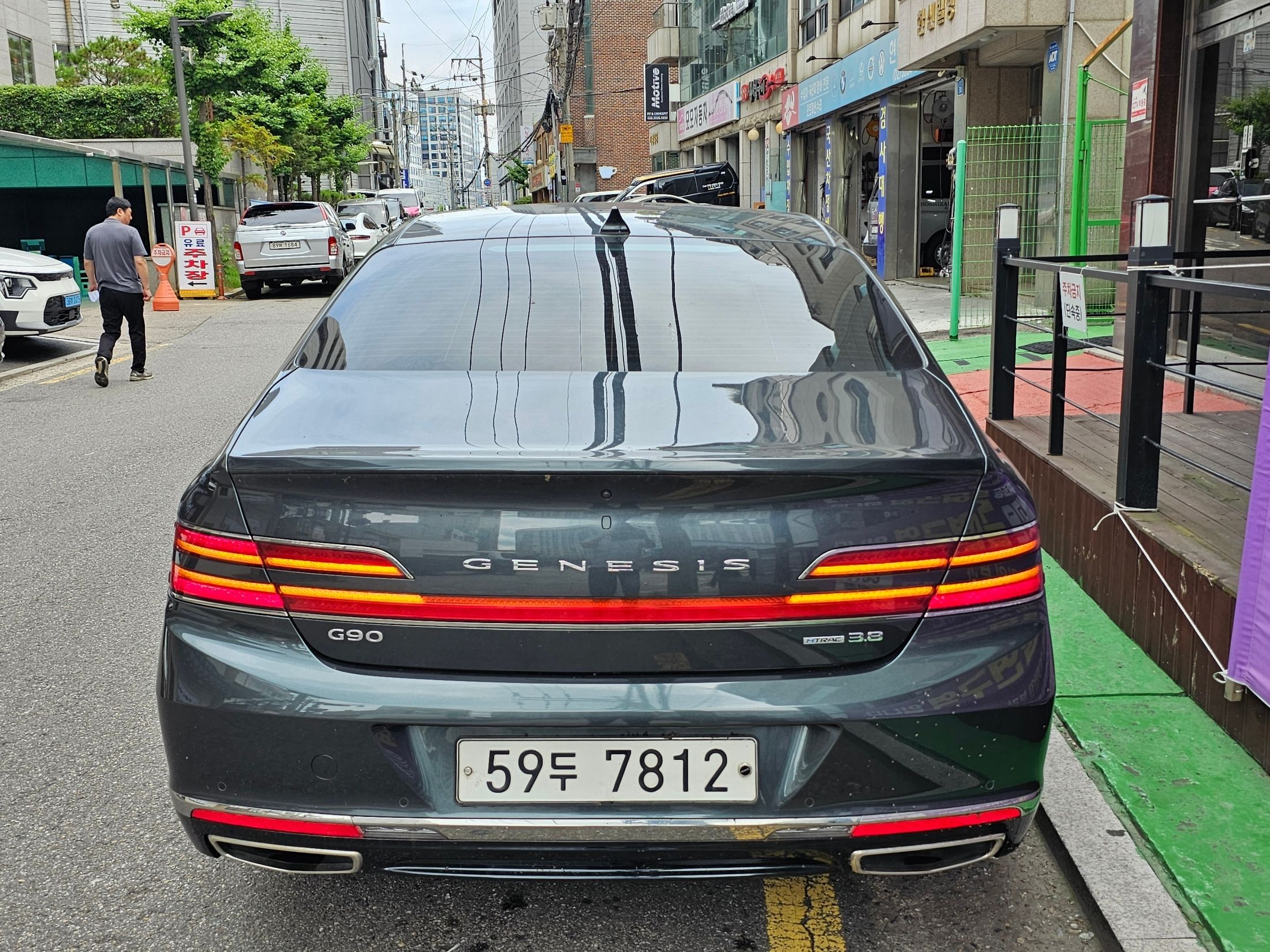GENESIS G90 2019