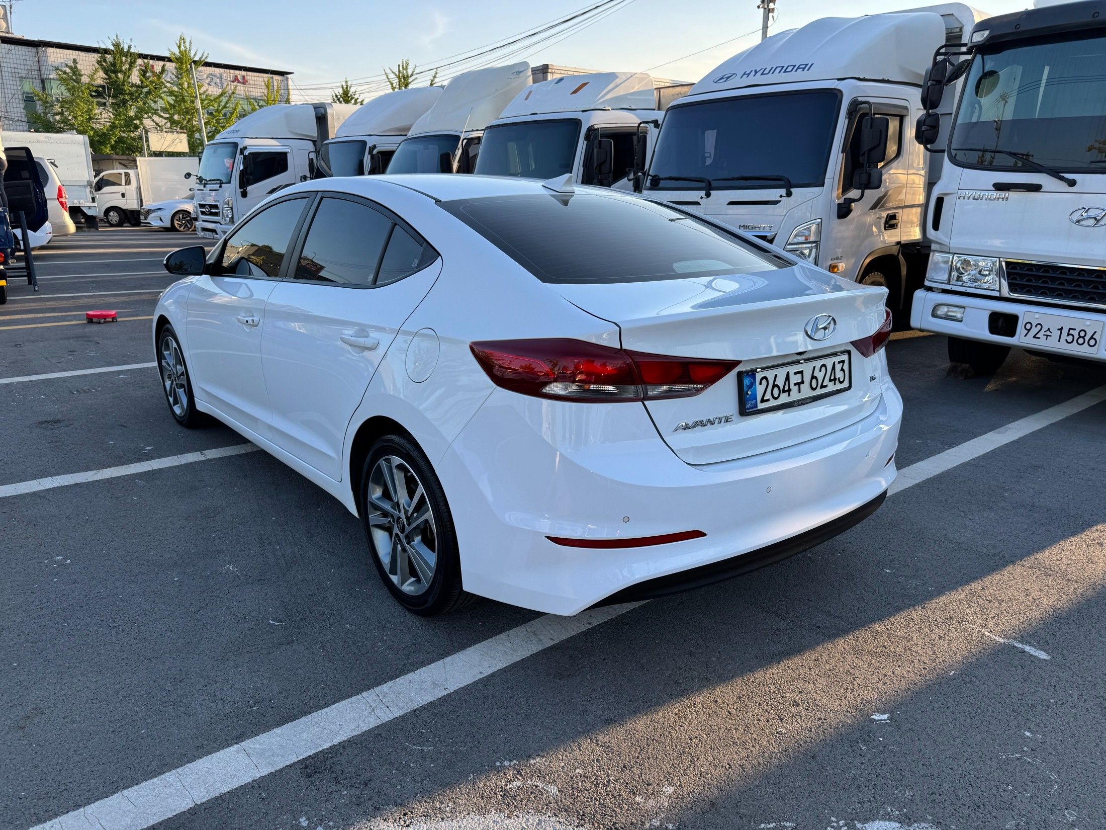 HYUNDAI AVANTE AD 2018