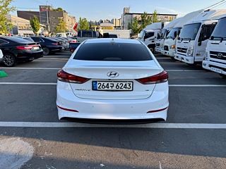 HYUNDAI AVANTE AD 2018