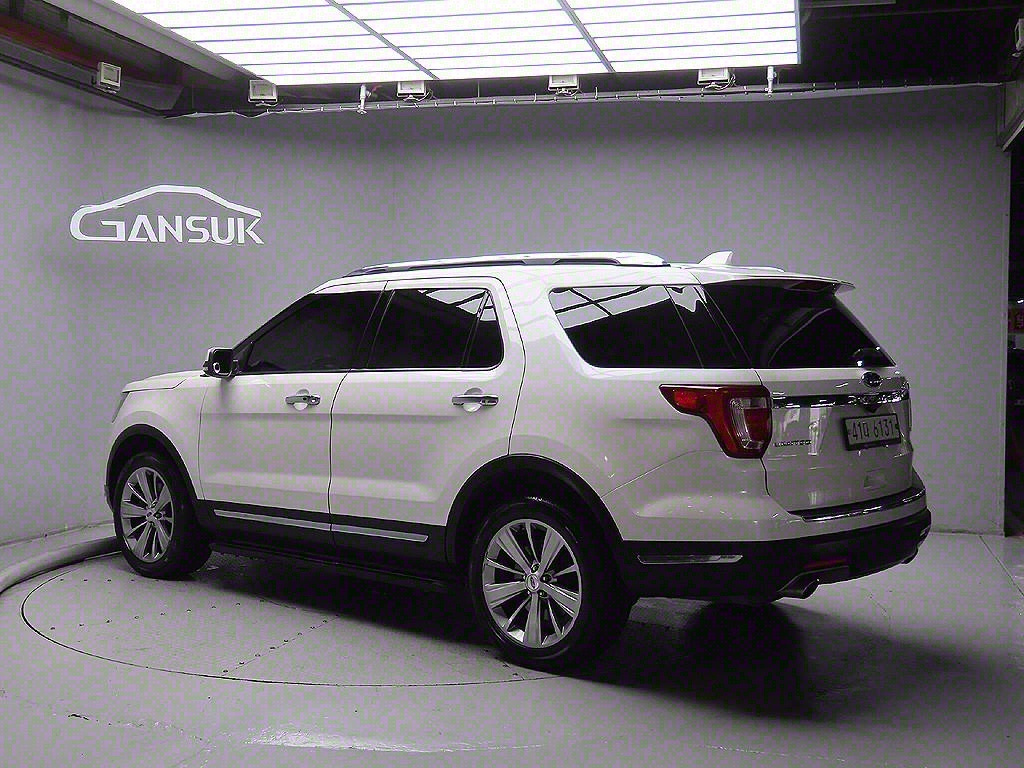 FORD EXPLORER 2018