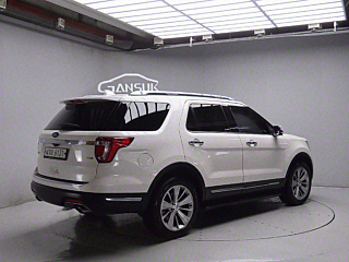 FORD EXPLORER 2018