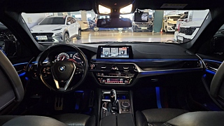BMW 5-SERIES G30 2017