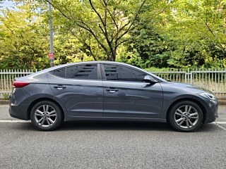 HYUNDAI AVANTE AD 2016