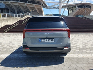 KIA CARNIVAL 2025