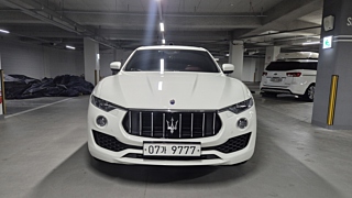 MASERATI LEVANTE 2017