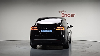 TESLA MODEL X 2024