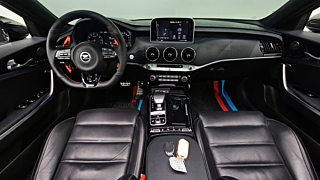KIA STINGER  2.0 Turbo 2WD 2018
