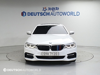 BMW 5-SERIES G30 2017