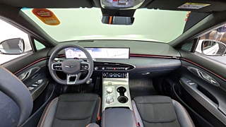 GENESIS GV70 2024