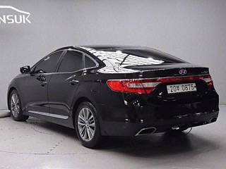 HYUNDAI GRANDEUR HG 2015